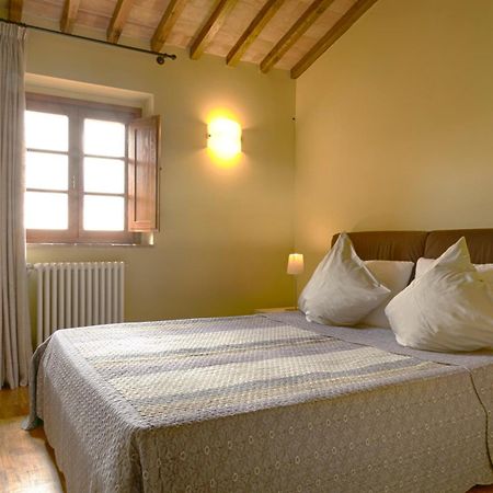 Borghetto Poggio Bianco Villa Radicondoli ภายนอก รูปภาพ