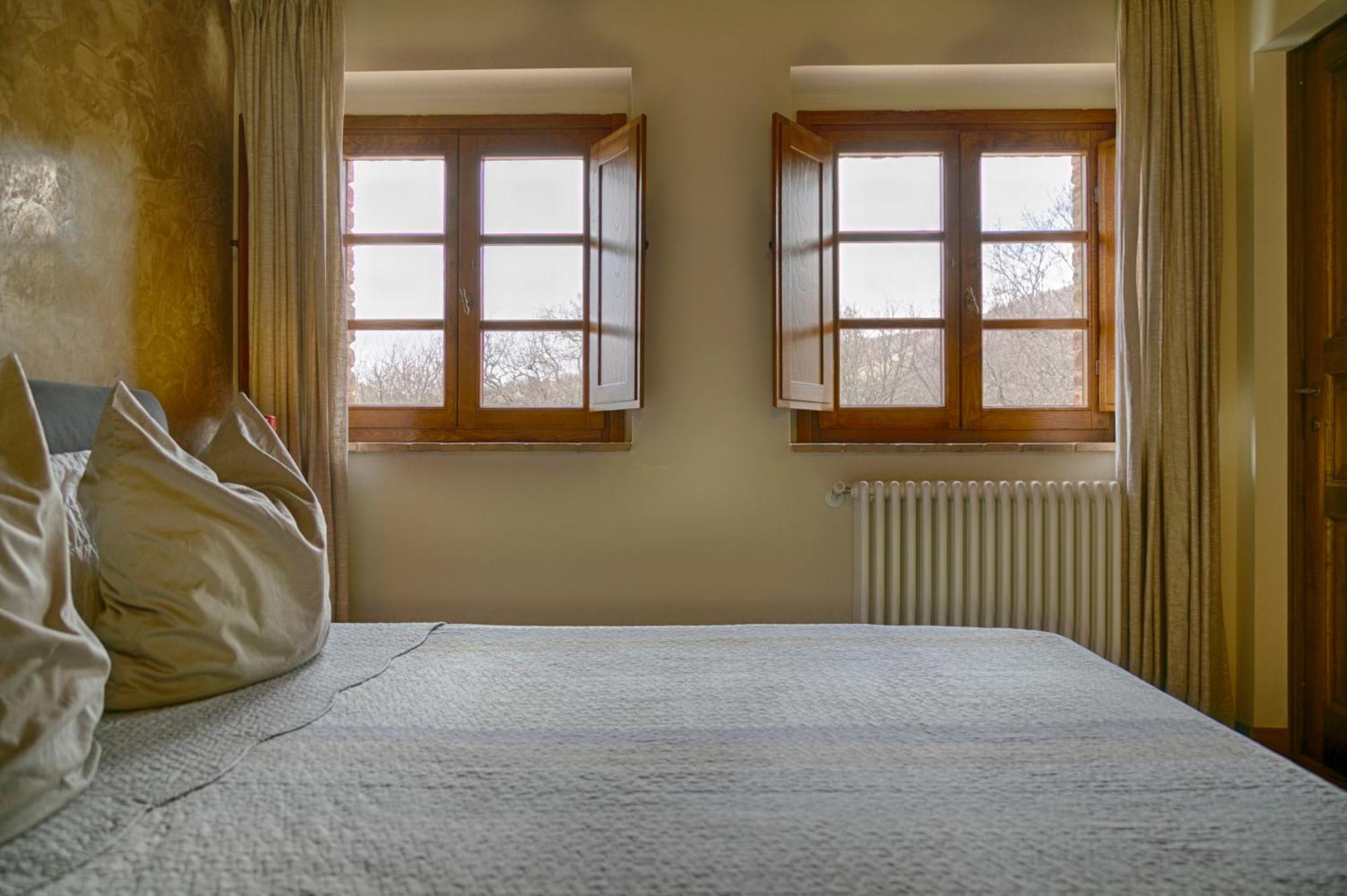 Borghetto Poggio Bianco Villa Radicondoli ภายนอก รูปภาพ